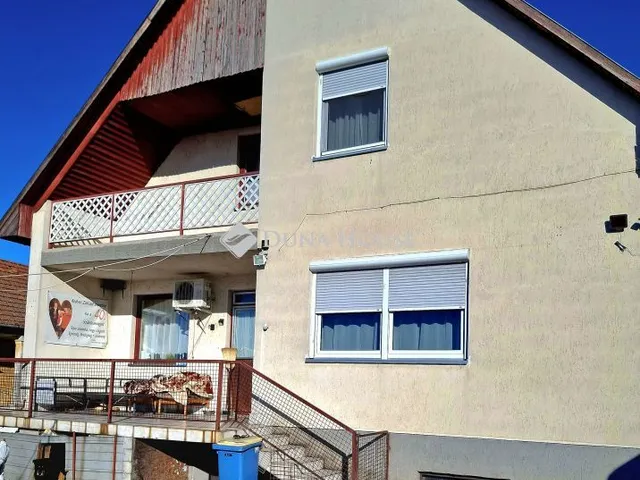 Eladó ház Csány 160 nm