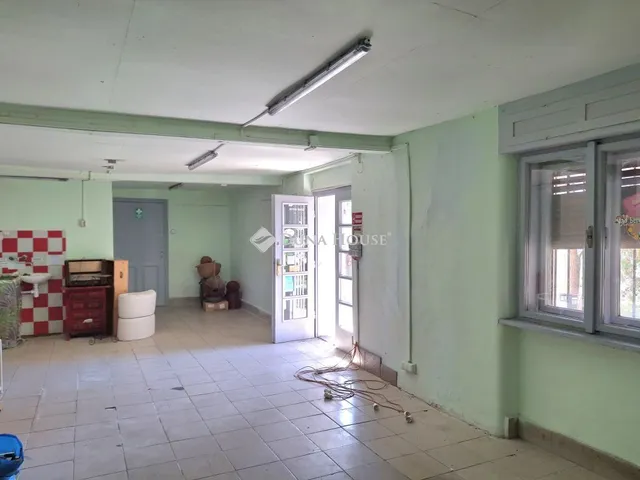 Kiadó kereskedelmi és ipari ingatlan Gyöngyös 49 nm