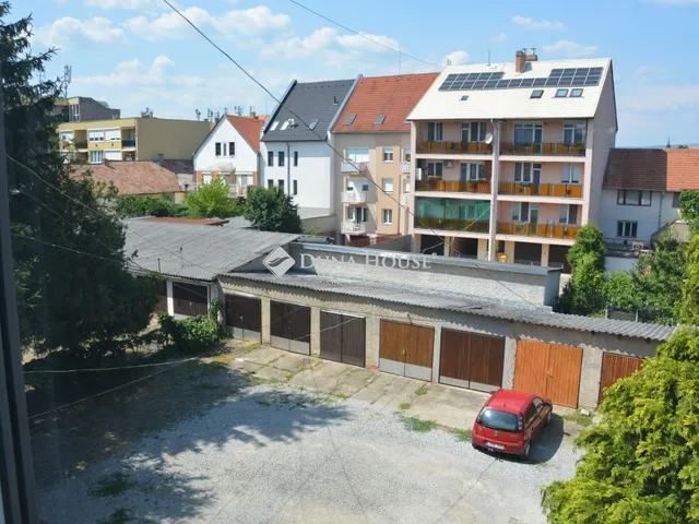 Eladó garázs Eger 15 nm