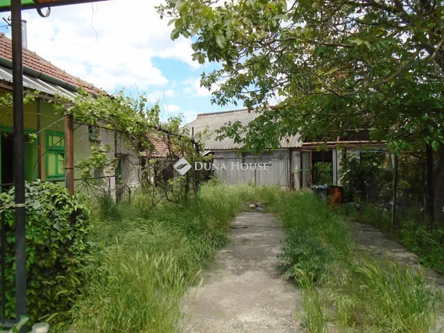 Eladó ház Mezőszemere, Árpád utca 100 nm
