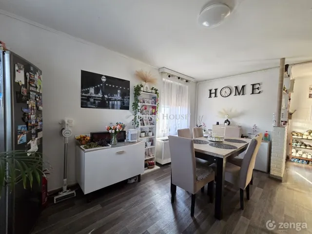 Eladó ház Atkár 72 nm
