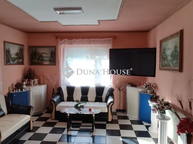 Eladó ház Kisnána, Rákóczi Ferenc utca 160 nm