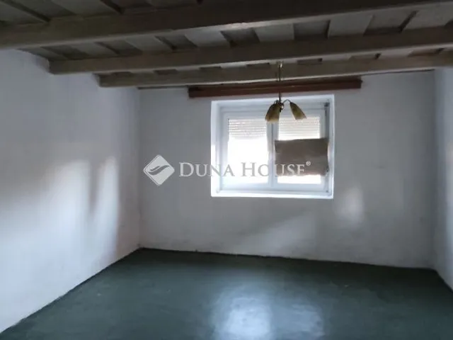 Eladó ház Kisnána, Béke utca 70 nm