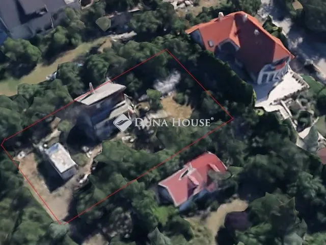 Eladó telek Szentendre 650 nm