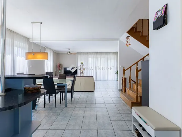 Eladó ház Budapest XVIII. kerület 210 nm