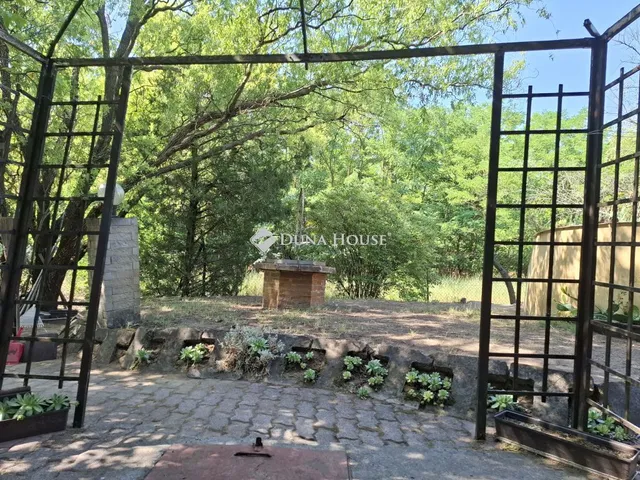 Eladó telek Tápiószőlős, Bíborka utca 1705 nm