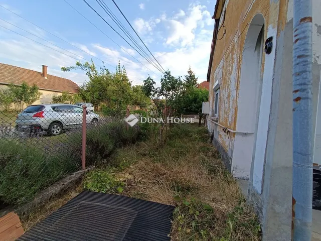 Eladó ház Pázmánd 80 nm