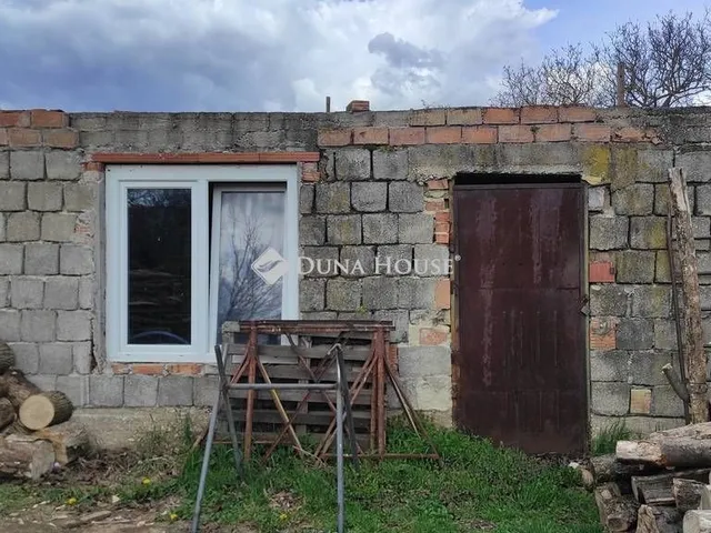 Eladó telek Zámoly 987 nm