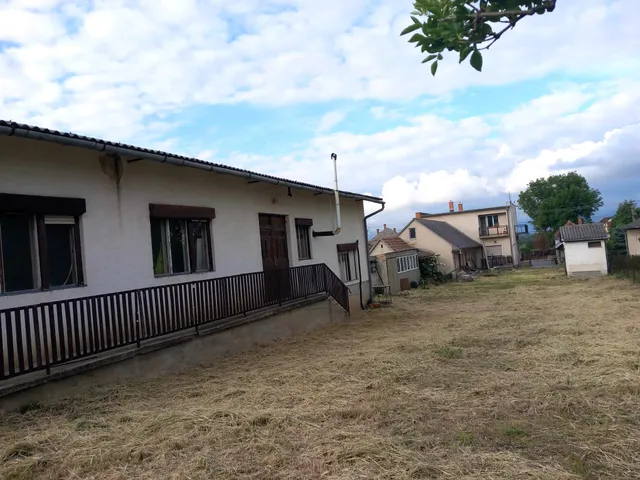 Eladó ház Sárszentmihály 160 nm