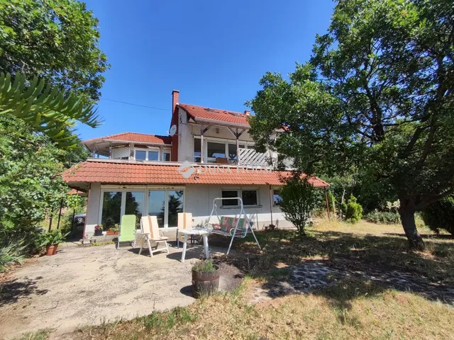 Eladó ház Sukoró 186 nm