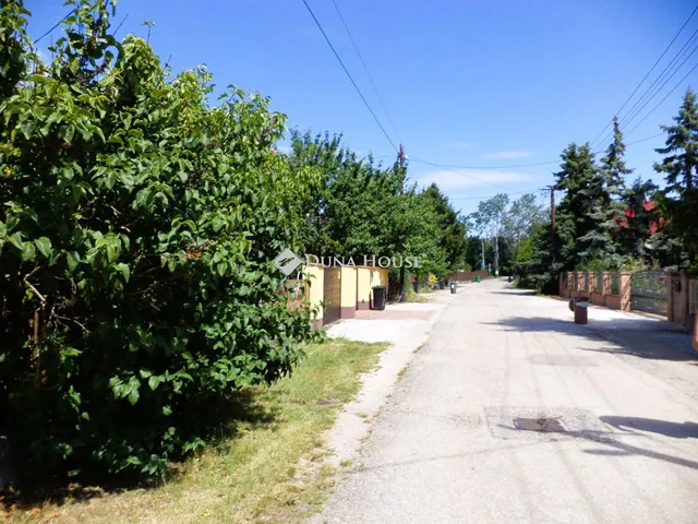 Eladó telek Székesfehérvár 1412 nm
