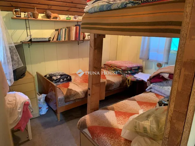 Eladó telek Gárdony 975 nm