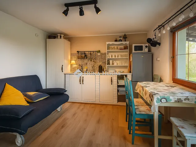 Eladó üdülő és hétvégi ház Pákozd 25 nm