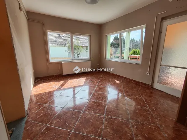 Eladó ház Érd 168 nm