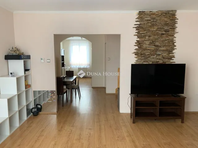 Eladó lakás Székesfehérvár 100 nm