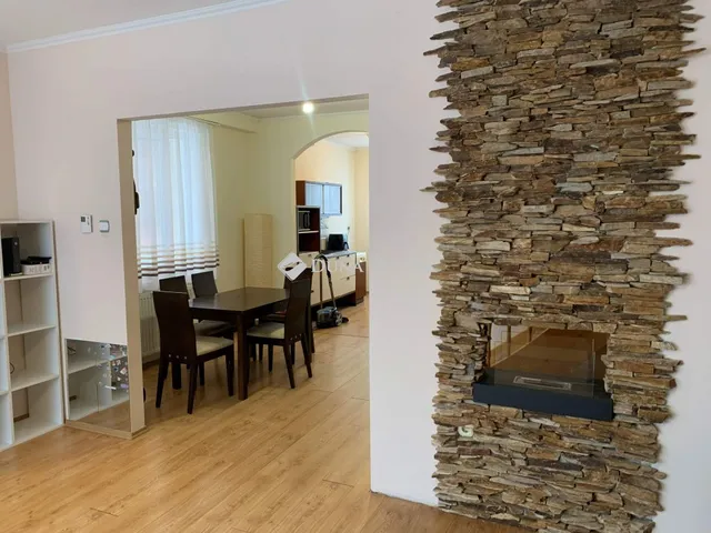 Eladó lakás Székesfehérvár 100 nm