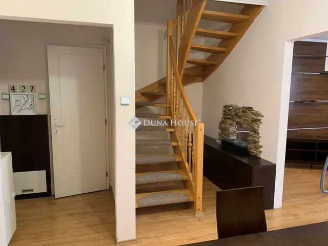 Eladó lakás Székesfehérvár 100 nm