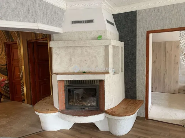 Eladó ház Vál 200 nm