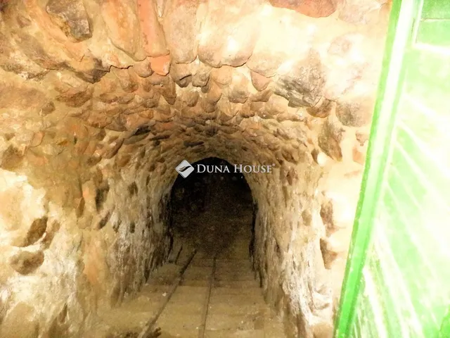 Eladó telek Pázmánd 840 nm