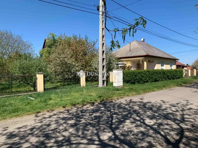 Eladó ház Ercsi 76 nm