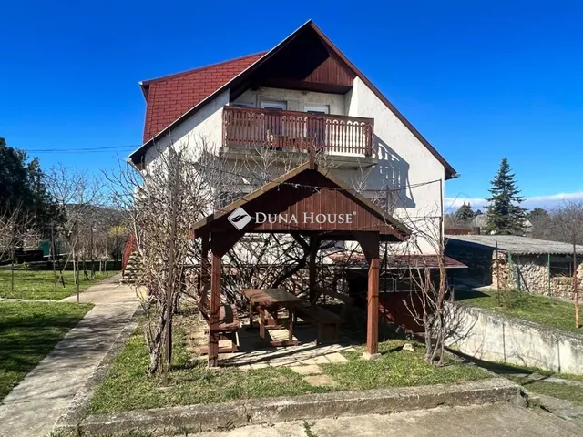 Eladó ház Zánka 150 nm