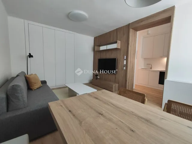 Kiadó lakás Székesfehérvár, Horvát István lakótelep 49 nm