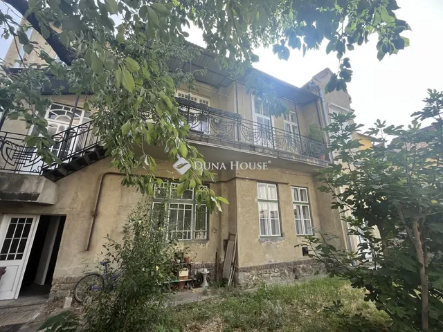Eladó lakás Pécs 77 nm