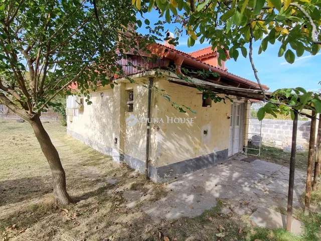 Eladó ház Császár 59 nm