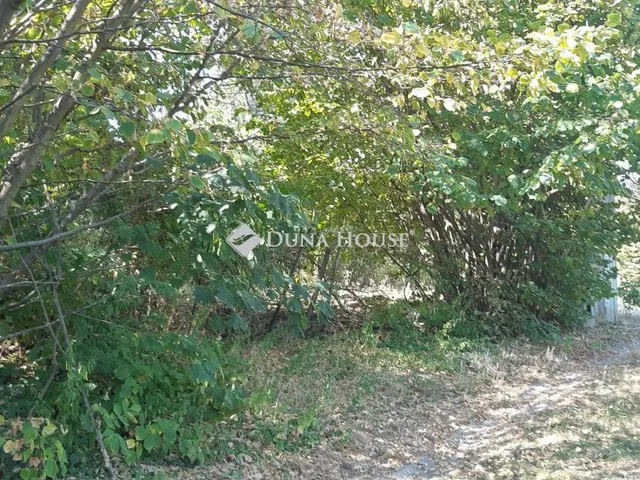Eladó telek Győrújbarát, Vaskér utca 2665 nm