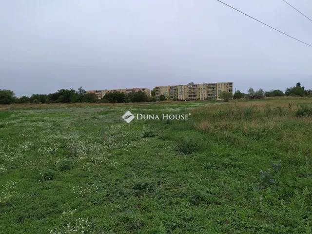 Eladó telek Pétfürdő 24990 nm
