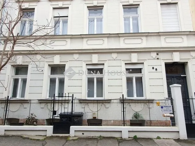 Eladó lakás Győr 98 nm