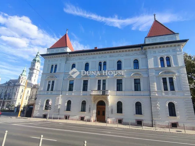 Eladó lakás Győr 112 nm