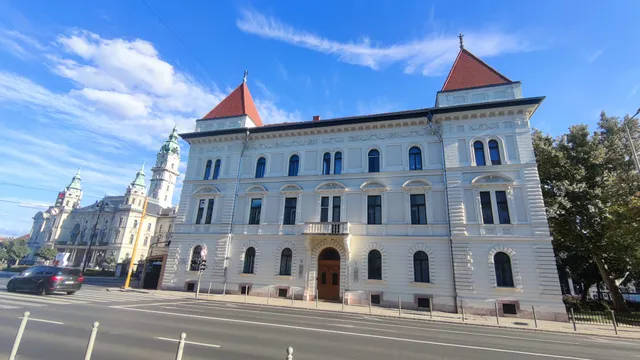 Eladó lakás Győr, Szent István út 112 nm