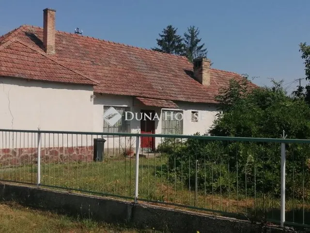 Eladó ház Koroncó 93 nm