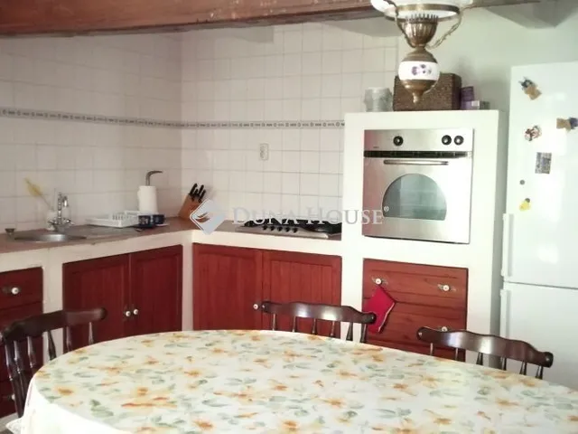 Eladó ház Bakonybánk, Kossuth Lajos utca 90 nm