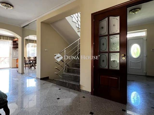 Eladó ház Győr, Jáki utca 285 nm