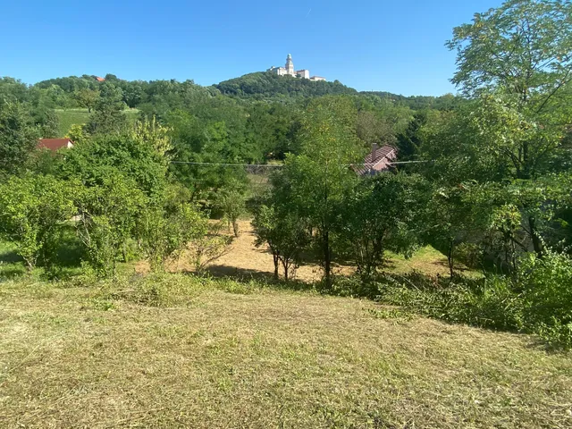 Eladó telek Pannonhalma 948 nm