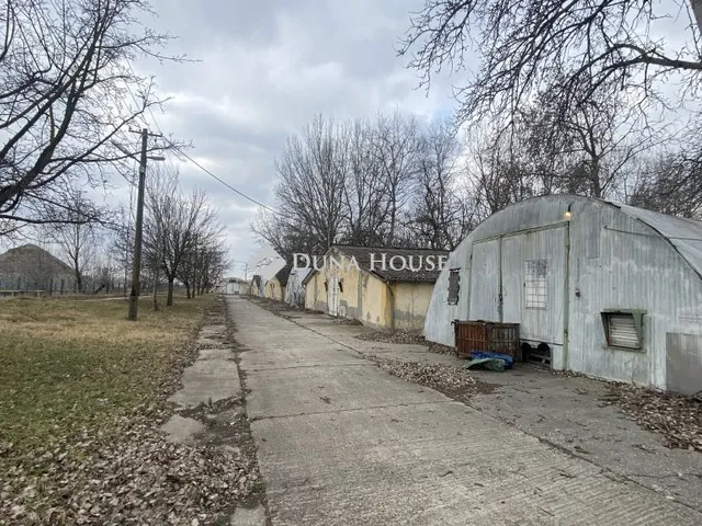 Eladó telek Győr, Csiperke utca 45282 nm