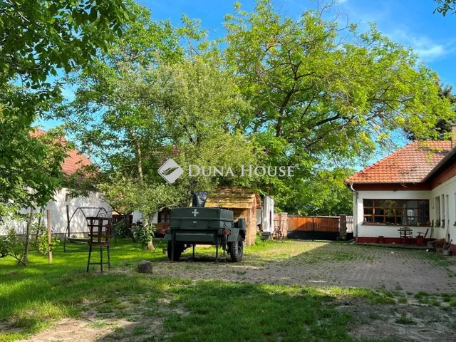 Eladó ház Győrzámoly 199 nm
