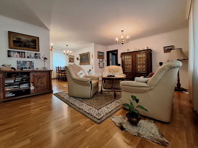 Eladó lakás Győr 91 nm
