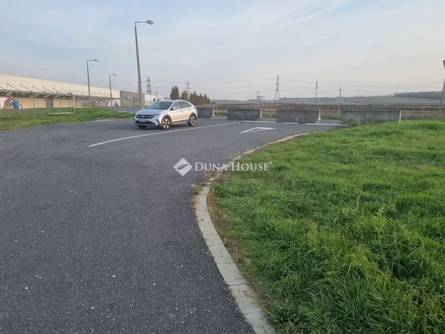 Eladó telek Győr 11908 nm