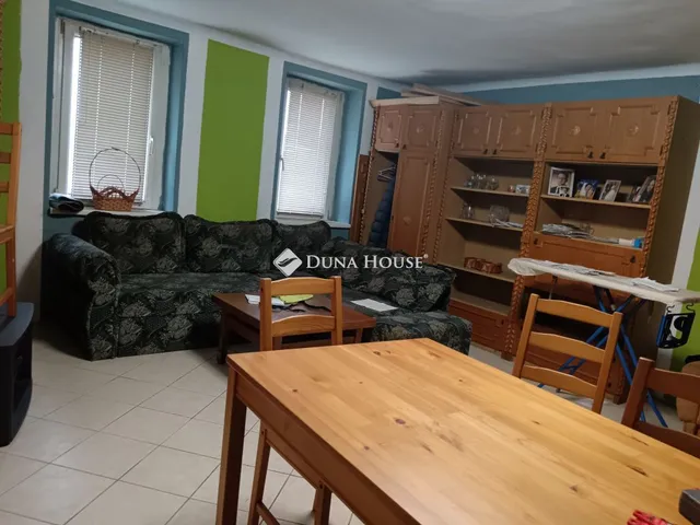 Eladó ház Mór 67 nm