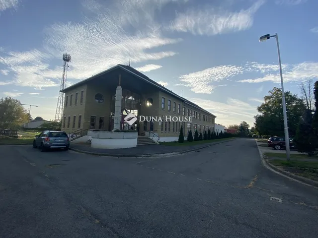Kiadó kereskedelmi és ipari ingatlan Sopron 575 nm