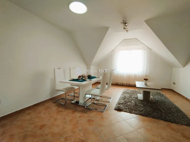 Eladó lakás Győr 74 nm
