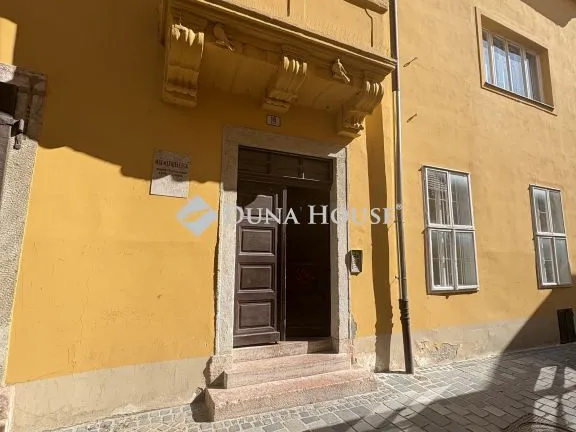 Kiadó kereskedelmi és ipari ingatlan Győr 28 nm