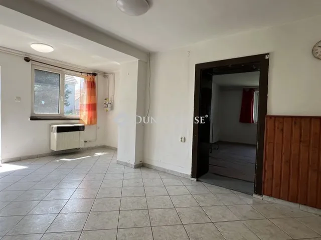 Eladó ház Mosonszentmiklós, Petőfi Sándor utca 87 nm
