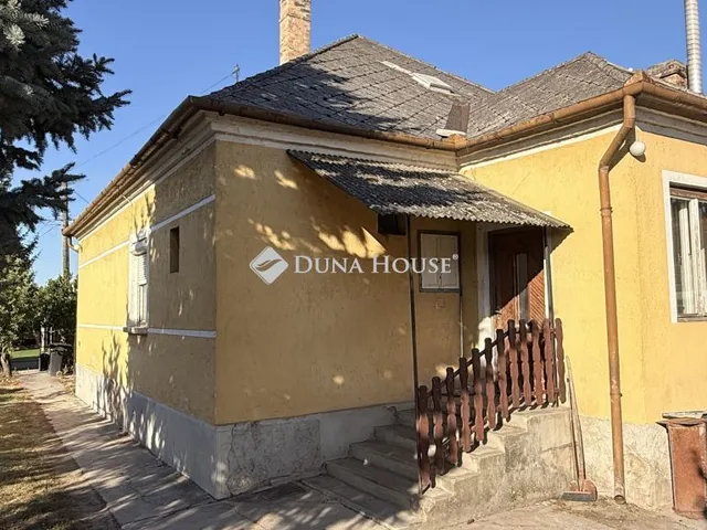Eladó ház Öttevény, Leneskerti utca 85 nm