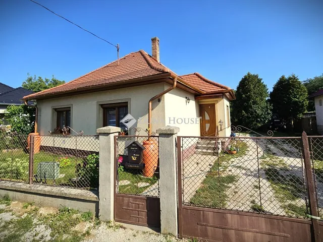 Eladó ház Szerecseny 84 nm