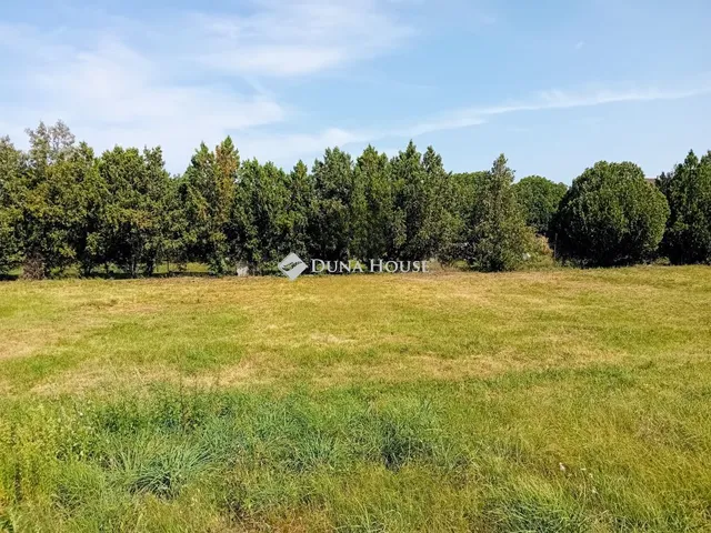Eladó telek Gönyű, Bajcsy-Zsilinszky Endre utca 822 nm