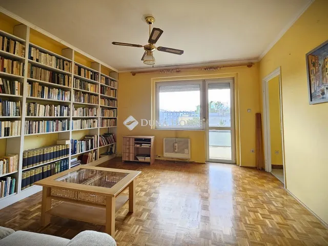 Eladó lakás Győr, Nádor utca 49 nm